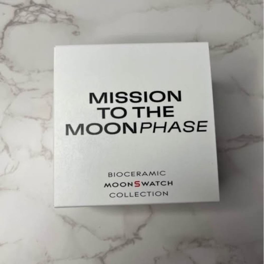 OMEGA x Swatch Mission to the Moonphase – Snoopy Edition (Full Set) - Picture 6 of 6